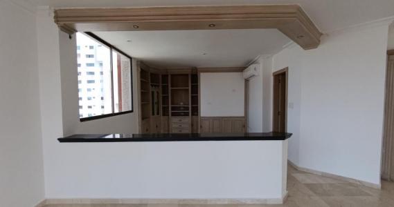 Apartamento En Arriendo En Barranquilla En El Golf A149828, 195 mt2, 3 habitaciones