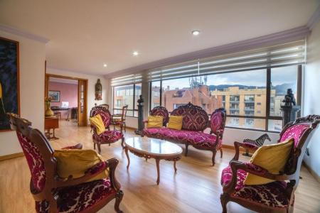 Apartamento En Arriendo En Bogota En San Patricio Usaquen A63604, 270 mt2, 5 habitaciones