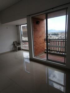 Apartamento En Arriendo En Bogota En Gran Granada A72474, 63 mt2, 3 habitaciones