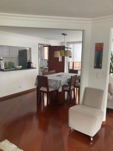 Apartamento En Arriendo En Bogota A75009, 135 mt2, 3 habitaciones