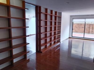 Apartamento En Arriendo En Bogota En Santa Ana Oriental Usaquen A75680, 196 mt2, 3 habitaciones