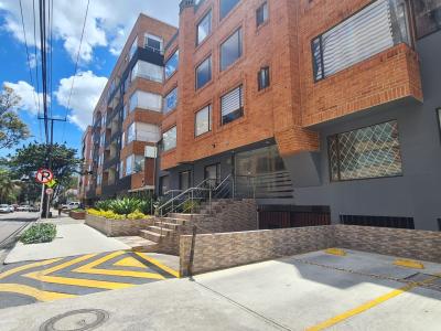 Apartamento En Arriendo En Bogota En Santa Barbara Usaquen A78027, 177 mt2, 3 habitaciones