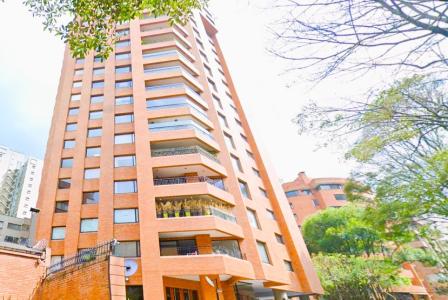 Apartamento En Arriendo En Bogota En La Cabrera A78717, 330 mt2, 3 habitaciones