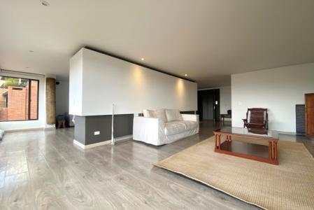Apartamento En Arriendo En Bogota A78834, 360 mt2, 3 habitaciones