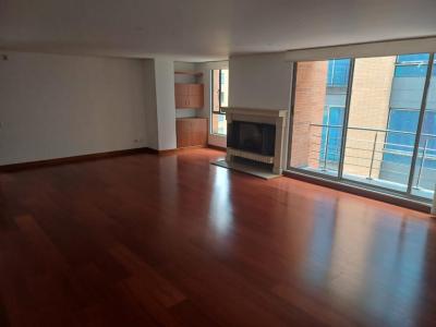 Apartamento En Arriendo En Bogota En Santa Paula Usaquen A75461, 156 mt2, 3 habitaciones