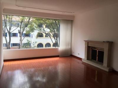 Apartamento En Arriendo En Bogota En El Nogal A133761, 245 mt2, 3 habitaciones