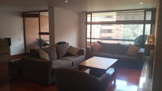 Apartamento En Arriendo En Bogota A154232, 220 mt2, 3 habitaciones