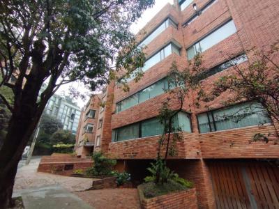 Apartamento En Arriendo En Bogota En Los Rosales A157518, 153 mt2, 3 habitaciones