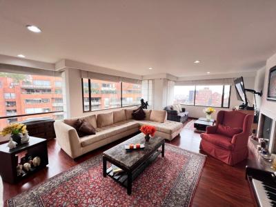 Apartamento En Arriendo En Bogota En Los Rosales A158672, 411 mt2, 3 habitaciones