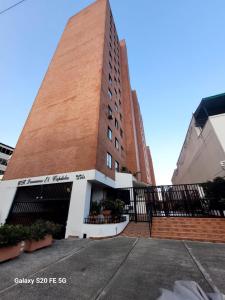 Apartamento En Arriendo En Cali En El Limonar A67125, 110 mt2, 3 habitaciones