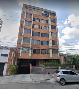 Apartamento En Arriendo En Cali En Granada A74513, 220 mt2, 3 habitaciones