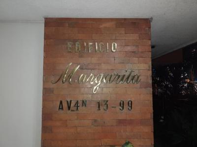 Apartamento En Arriendo En Cali En Versalles A114532, 110 mt2, 3 habitaciones