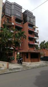 Apartamento En Arriendo En Cali En Ciudad Jardin A128923, 332 mt2, 3 habitaciones