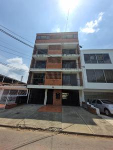 Apartamento En Arriendo En Cali En El Limonar A131856, 85 mt2, 3 habitaciones