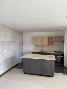 Apartamento En Arriendo En Envigado A108982, 87 mt2, 3 habitaciones