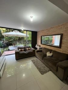 Apartamento En Arriendo En Envigado A127835, 90 mt2, 3 habitaciones