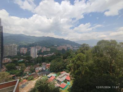 Apartamento En Arriendo En Envigado En Loma De Las Brujas A132106, 75 mt2, 2 habitaciones