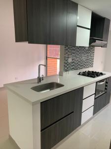 Apartamento En Arriendo En Envigado A133694, 65 mt2, 3 habitaciones