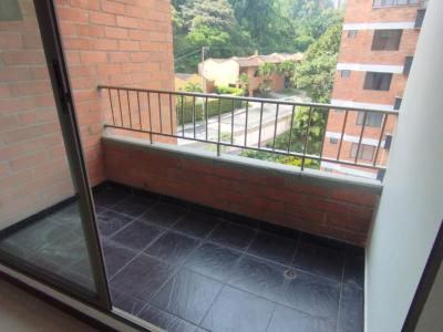 Apartamento En Arriendo En Envigado A134596, 72 mt2, 3 habitaciones