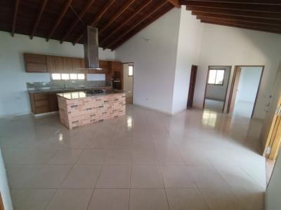 Apartamento En Arriendo En Envigado En Las Antillas A151226, 280 mt2, 3 habitaciones