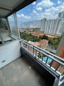 Apartamento En Arriendo En Itagüi En Suramerica A96942, 70 mt2, 2 habitaciones