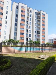 Apartamento En Arriendo En Jamundi En Naranjos A126794, 75 mt2, 2 habitaciones