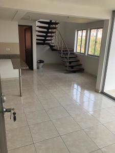 Apartamento En Arriendo En Los Patios En La Floresta A94775, 94 mt2, 3 habitaciones