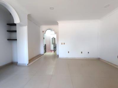 Apartamento En Arriendo En Los Patios A122981, 155 mt2, 4 habitaciones