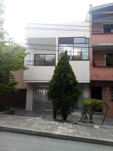 Apartamento En Arriendo En Medellin En Buenos Aires A29692, 60 mt2, 3 habitaciones