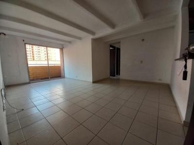 Apartamento En Arriendo En Medellin En Los Colores A119075, 75 mt2, 3 habitaciones