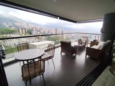 Apartamento En Arriendo En Medellin En Altos Del Poblado A127426, 150 mt2, 3 habitaciones