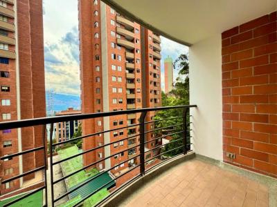 Apartamento En Arriendo En Medellin En San Diego A139538, 76 mt2, 3 habitaciones