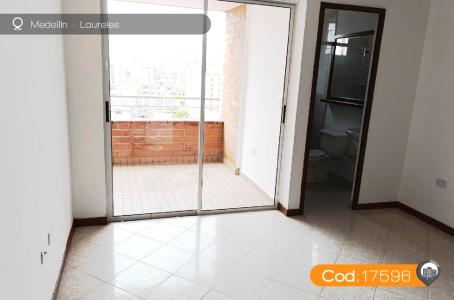 Apartamento En Arriendo En Medellin En Laureles A143975, 95 mt2, 3 habitaciones