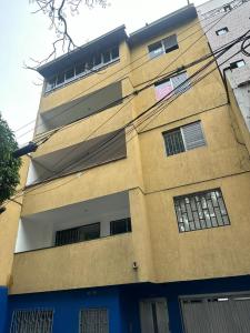 Apartamento En Arriendo En Medellin En Boston A152052, 132 mt2, 3 habitaciones