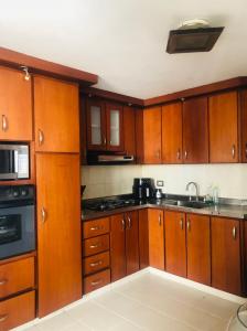 Apartamento En Arriendo En Pereira En Los Alpes A73243, 180 mt2, 3 habitaciones