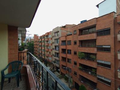 Arriendo De Apartamento En Sabaneta, 90 mt2, 3 habitaciones