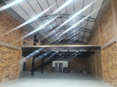 Bodega En Arriendo En Bogota En Tibabuyes A136171, 550 mt2