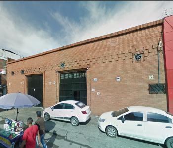 Bodega En Arriendo En Cali En Obrero A127600, 500 mt2, 4 habitaciones