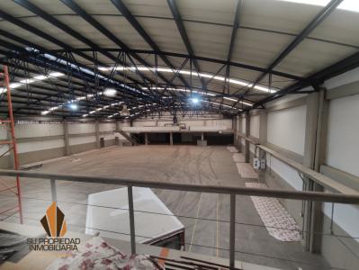 Bodega En Arriendo En Sabaneta A155153, 2100 mt2