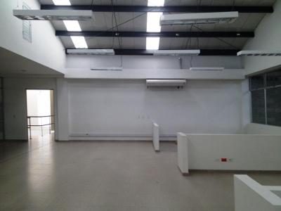 Bodega En Arriendo En Yumbo A75646, 705 mt2