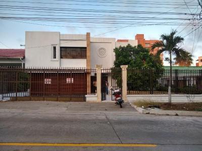 Casa En Arriendo En Barranquilla En El Tabor A53740, 475 mt2, 10 habitaciones