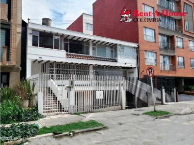 Arriendo Casa en  Pasadena(Bogota)S.G. 23-1099, 292 mt2, 6 habitaciones
