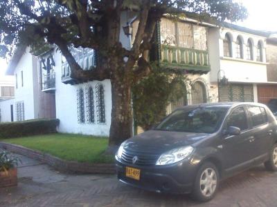 Casa En Arriendo En Bogota En Pasadena A45330, 380 mt2, 5 habitaciones