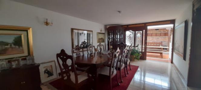 Casa En Arriendo En Bogota A48682, 550 mt2, 5 habitaciones
