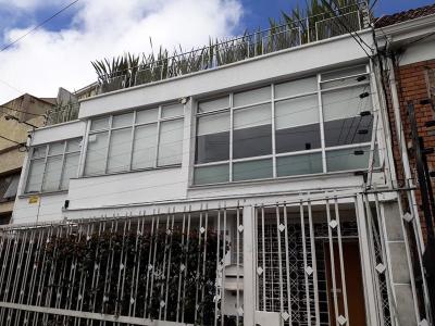 Casa En Arriendo En Bogota A57530, 527 mt2, 7 habitaciones
