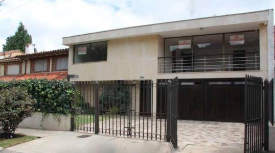 Casa En Arriendo En Bogota En Santa Ana Occidental Usaquen A62343, 320 mt2, 5 habitaciones
