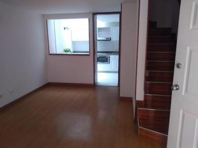 Casa En Arriendo En Bogota A71527, 105 mt2, 3 habitaciones