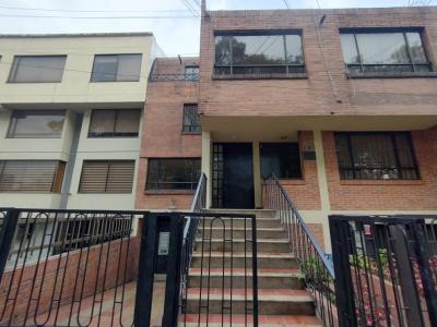 Casa En Arriendo En Bogota En Pasadena A77777, 137 mt2, 3 habitaciones