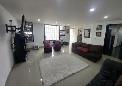 Casa En Arriendo En Bogota En Pontevedra A46102, 130 mt2, 4 habitaciones