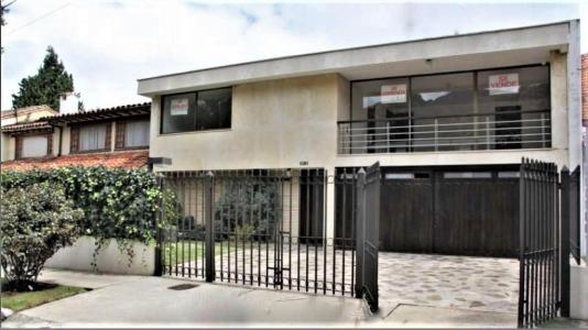 Casa En Arriendo En Bogota En Santa Ana Occidental Usaquen A112060, 550 mt2, 5 habitaciones